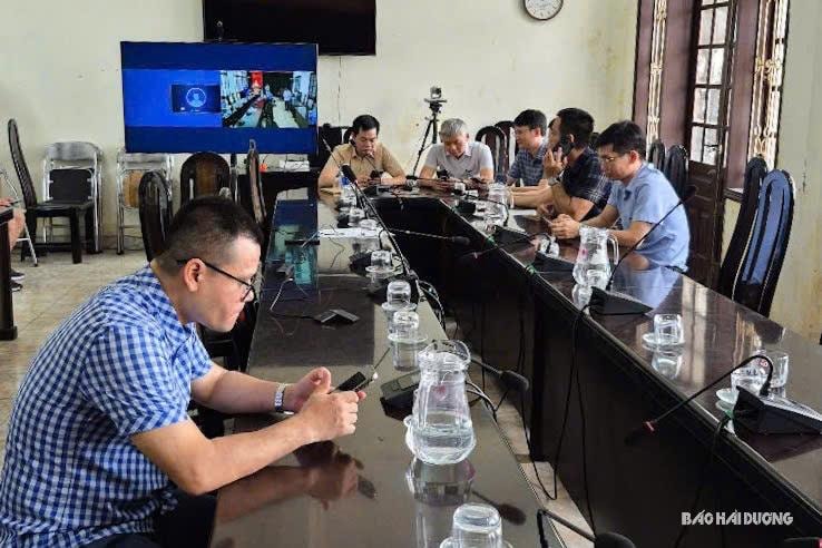 Họp online gián đoạn xử lý văn bản chậm Lỗi nằm ở đâu? Họp online gián đoạn xử lý văn bản chậm Lỗi nằm ở đâu?