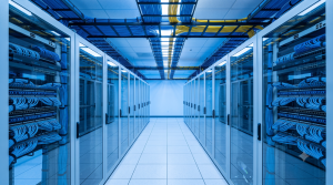 Giải pháp cáp CommScope cho data center - tủ rack server với cáp quản lý gọn gàng